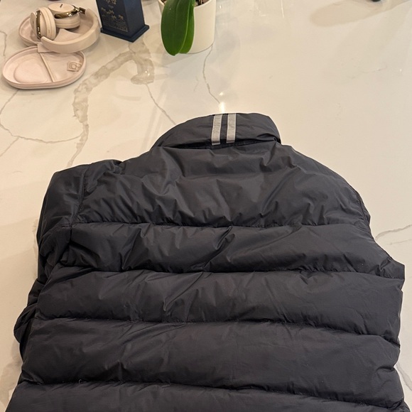 Canada Goose Dark Gray Puffer Jacket - Picture 6 of 6